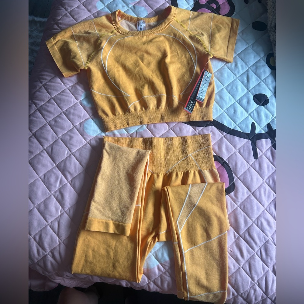 New Mix Yellow Apparel
